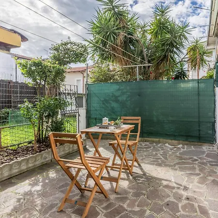 Sage&rosemary - With Garden By Pleiades * Piza