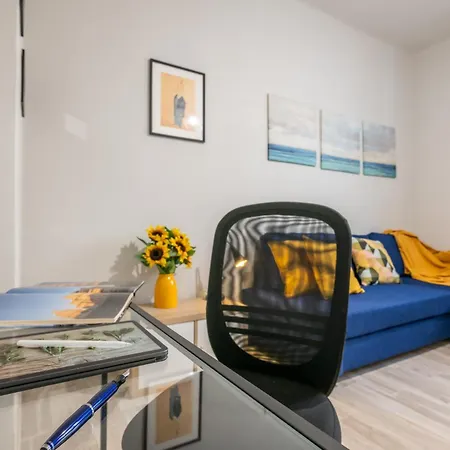 Sage&rosemary - With Garden By Pleiades Apartament